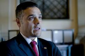 Renuncia otro secretario general del partido Podemos