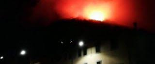 Sul posto sono arrivate diverse squadre dell'antincendio boschivo. Incendio Pisa Fiamme Ancora Alte Sul Monte Serra Rogo Riprende A Vicopisano Sindaco Di Calci Governo Stanzi I Fondi Il Fatto Quotidiano