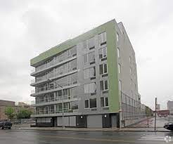 109 gold street is a boutique collection of 33 homes where contemporary architecture and design meet dynamic details and finishes. 109 Gold Apartments Brooklyn Ny Apartments Com