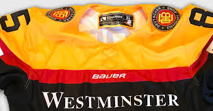 Entdecken sie die vielfalt der nhl eishockey trikots im ueigenemode.com und sichern sie sich aktuelle herren nhl trikots, nhl trikots kinder, nhl trikots damen u.v.m. Zum Deutschland Cup Eishockey Mannschaft Signiert Trikot