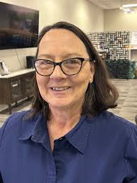 It is with great sadness that we share the passing of volunteer  extraordinaire, Lisa Hicks. She lead “from the back,” quietly cleaning the  kitchen at Hope 180 like the pro she was,