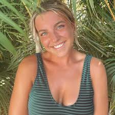 Josie Tackett's Instagram, Twitter & Facebook