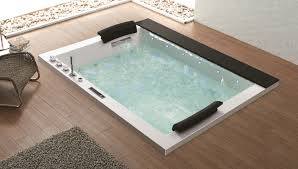Whirlpool badewanne whirlwanne direkt vom hersteller kaufen. Whirlpool Badewanne Online Kaufen Rund Eckig Freistehen Direkt Vom Hersteller Enjoy Living Gmbh