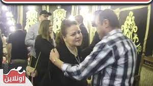 أهدت الفنانة المصرية، دنيا سمير غانم، كلمات مؤثرة لوالدها الذي توفي الشهر الماضي، بمناسبة يوم الأب العالمي. Ø¨ÙƒØ§Ø¡ Ø§Ù„ÙÙ†Ø§Ù†Ù‡ Ø¯Ù„Ø§Ù„ Ø¹Ø¨Ø¯ Ø§Ù„Ø¹Ø²ÙŠØ² ÙˆØ¯Ù†ÙŠØ§ Ø³Ù…ÙŠØ± ØºØ§Ù†Ù… ÙÙ‰ Ø¹Ø²Ø§Ø¡ Ø§Ù„Ù…Ø®Ø±Ø¬ Ø§Ù„Ø±Ø§Ø­Ù„ Ù…Ø­Ù…Ø¯ Ø§Ù„Ù†Ø¬Ø§Ø± Youtube