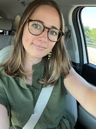 Kimberly Royster's Instagram, Twitter & Facebook