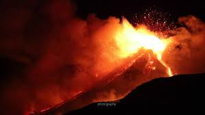 Eruzione etna, cenere e lava: Eruzione Etna 18 Gennaio 2021 Youtube