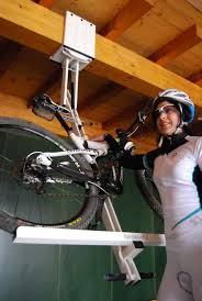Flat Bike Lift Or How To Park Your Bicycle On The Ceiling Video Bike Lift Bicycle Storage Bike Storage Garage