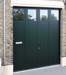 Gamme Portes Battantes Modele Luxembourg 4 Vantaux Option Decoupe Boite Aux Lettres Porte Garage Door Portes De Garage Moderne