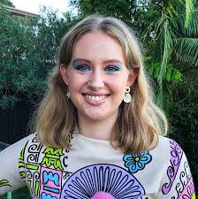 Hannah Riley's Instagram, Twitter & Facebook