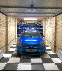 Car detailing simulator lets you uncover lost pieces of automotive history in an abandoned warehouse full of forgotten antique cars, then bring them back to your garage and restore them to their former glory! Turning Garage Into Detailing Studio Cliosport Net
