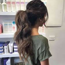 Coined by celebrity hairstylist jen atkin, creator of ouai haircare, the ditzy ponytail is super simple. 50 Pretty Easy Messy Ponytail Hairstyles You Can Try Hairstyles Weekly