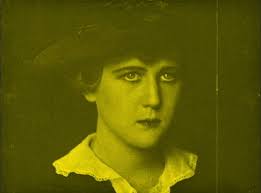 Mary MacLaren in Shoes (1916), written and directed by Lois Weber :  r/silentmoviegifs