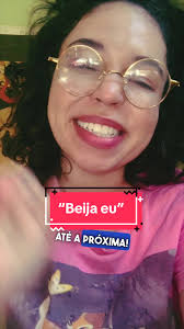 Você já ouviu a música “Beija eu” do Arnaldo Antunes? É linda, né? Ainda  mais na voz da Marisa Monte. Nesse vídeo (resumido) falamos um pouco sobre  o verso “Beija eu” e os usos dos pronomes. #beijaeu ...
