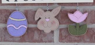 Monthly Welcome April Decorations No Sign Included For Wall And Home Decor Welcome Sign Bee Crafts Crafts