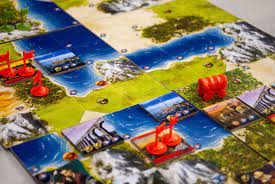 Adivina quién es un juego fantástico porque: 26 Juegos De Mesa Para Jugar Este Verano Recomendados Por Los Editores De Xataka