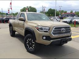 The 2017 toyota tacoma brings to gastonia a powerful and versatile truck that's leading the way for adventurous souls all throughout north carolina. New 2017 Toyota Tacoma Trd Offroad Access Cab Review Quicksand 1000 Islands Toyota Brockville Youtube
