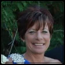 Jesse Mcfadden's Instagram, Twitter & Facebook