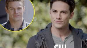 Vampire Diaries': Tyler & Caroline Back Together? — Season 5 Episode 12