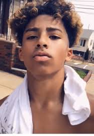 Pin By Cxsh Bxby1 On My Manzz Boys With Curly Hair Light Skin Girls Light Skin Boys