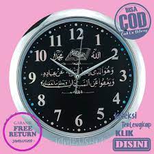 Kamu dapat membuat lampu dari banyak styrofoam kemudian dilem menjadi satu seperti pada tempelkan semua sisi dinding rumah yang berwarna merah dari muka depan, belakang, lalu kanan. Hiasan Jam Dinding Dari Styrofoam Cek Bahan Bangunan