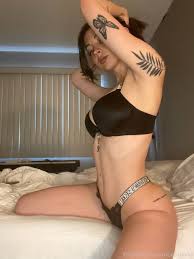 Onlyfans Cinnannoe nude images 645