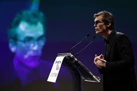 Une première pierre… pari réussi pour la convention de la droite. Zemmour Tous Nos Problemes Aggraves Par L Immigration Sont Aggraves Par L Islam Public Senat