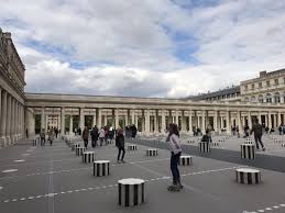 La fronde que connut louis xiv lorsqu'il habitait le louvre, le décida. Les Jardins Du Palais Royal 166 Photos 43 Reviews Parks 6 Rue De Montpensier Palais Royal Musee Du Louvre Paris France Phone Number Yelp