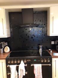 So of course that's what i'm planning in our new kitchen. Idea To Put Wallpaper As Splashback With Clear Glass Over The Top Cupboard Colors Round Mirror Bathroom New Kitchen