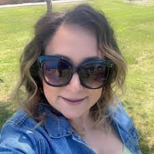 Here's a “throwback” pic…to 2016 (?) When we played at the 2nd  @selenaqofficial Fiesta De La Flor event in the beautiful city of Corpus  Christi. Sending well wishes to all of you