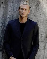 Renklere aldırış etme, kombinini kafana göre oluştur ve hangi saç modeli. Besiktas In Yeni Transferi Loris Karius A Turk Tirasi Magazin Haberleri Ntv