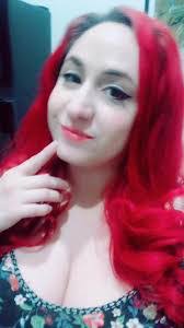 Lee Belle's Instagram, Twitter & Facebook