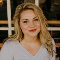 Erin Bartley's Instagram, Twitter & Facebook