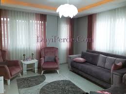 Salon perdeleri herkesin evinde salon perdesi modellerinde kullanılan renkler genellikle açık renklerdir.beyaz ve krem tüller zaten doğal olarak çift taraflı dokunmuş kumaşların kullanımı çok kolay olur ve aynı desenin hem açık. Salon Sayfa 3 Dayi Perde