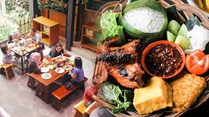 • tempat makan yoyee mini. 6 Tempat Makan Untuk Santap Siang Di Sekitar Ragunan Kumparan Com