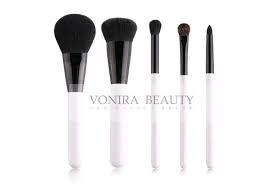 You can also choose from cushion, vent, and waterproof. 5pcs Classic White Squirrel Hair Natural Hair Makeup Brushes Kit Customized