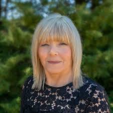 Karen Arnold • Ray White New Zealand