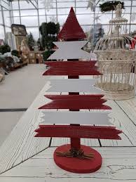 Christmas Tree Made Of Wooden Slats Christmas Decorations Rustic Outdoor Christmas Tree Decorations Rustic Christmas Tree