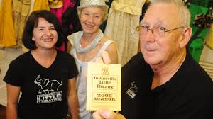 Tributes flow after veteran Townsville actor Iain McDougall with 'big  heart' dies at 83