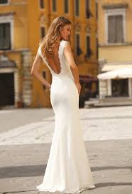 Der hochzeitstag soll ein leben lang in einer schoenen erinnerung bleiben und dazu gehoert eine robe die an diesem tag ihren grossen auftritt hat. Brautkleid Spitze Eng Hochzeitskleid Eng Hochzeitskleid Abendkleid