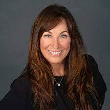 Christie Moffett's Instagram, Twitter & Facebook