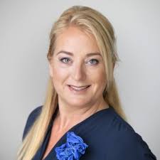 Check Sara haar eindejaarsvideo! Dit was zo tof om met mijn dochter te  kunnen maken. Die spierziekte is soms best een beetje klote hoor, maar dat  we samen dit soort dingen kunnen