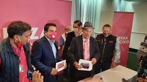 Además, es conocido por ser uno de los opositores al movimiento campesino de san salvador atenco que. Akz4denchr Hnm