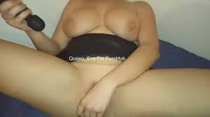 年轻的巨乳妈妈手淫儿子的朋友和手淫 - POV