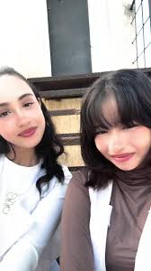 Rosé Apt Song by Blackpink and Bruno Mars