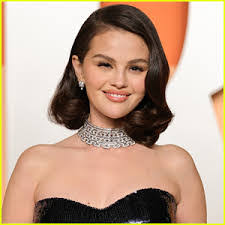 Conrad Pink's Instagram, Twitter & Facebook