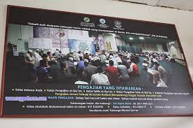 Kompleks taman seni islam antarabangsa. Melihat Seni Kaligrafi Di Kompleks Taman Seni Islam Shah Alam
