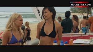 Sonya Balmores in Sexy Black Bikini – Soul Surfer (0:13) | NudeBase.com