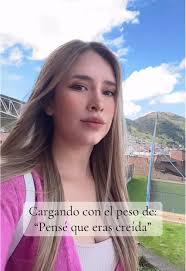 Liz Leal (@lizlealr)