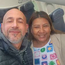 Nos conocimos hace más de veinte años en Tatarendy, una organización que  trabaja por los derechos humanos de las mujeres trabajadoras sexuales. En  aquel entonces yo era un egresado novato e inexperto