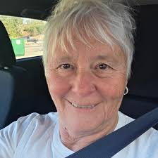 Does anyone know any photographers taking Christmas photos? Aiken or Augusta